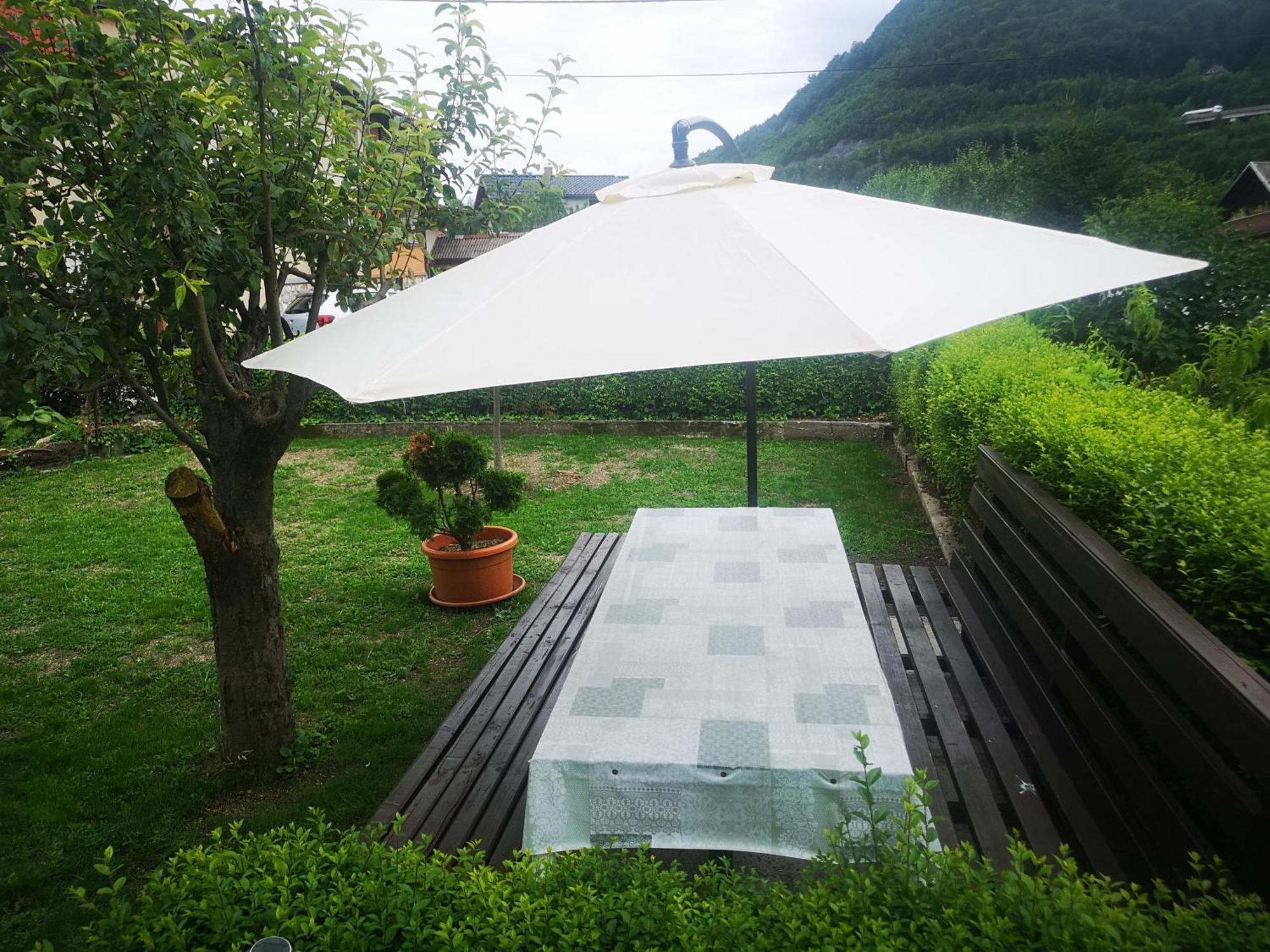Kiara Rooms เยเซนิตเซ ภายนอก รูปภาพ