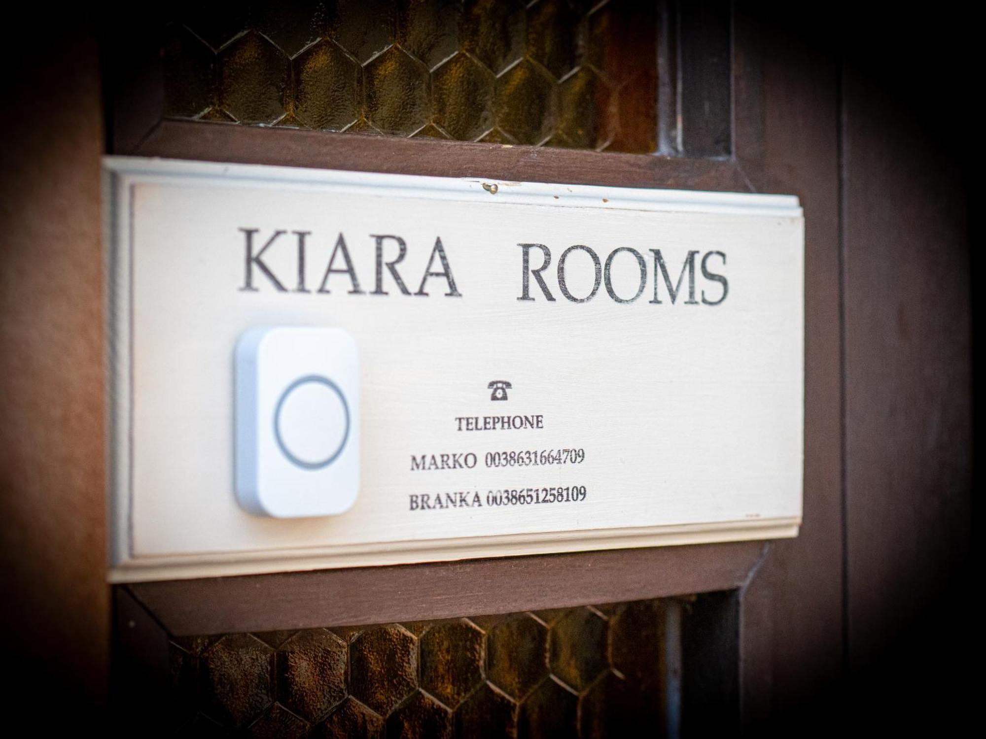 Kiara Rooms เยเซนิตเซ ห้อง รูปภาพ
